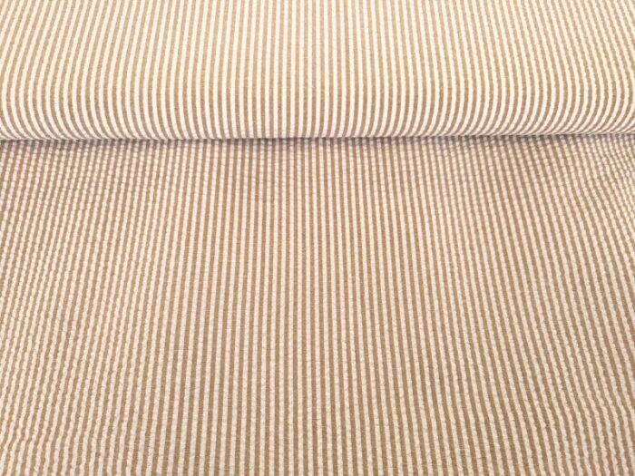 Beige wit gestreepte seersucker stof 2